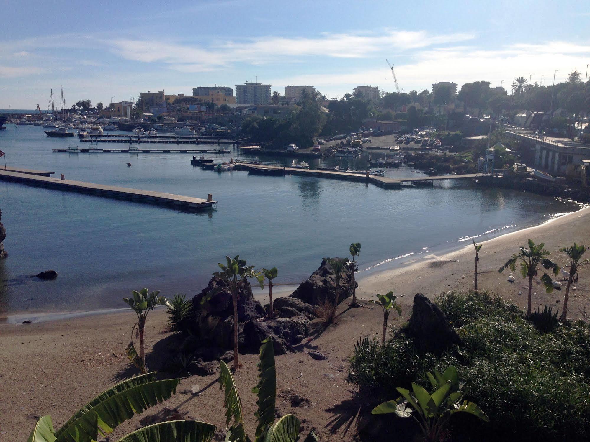 Baia Di Ognina Bed & Breakfast Catania Luaran gambar