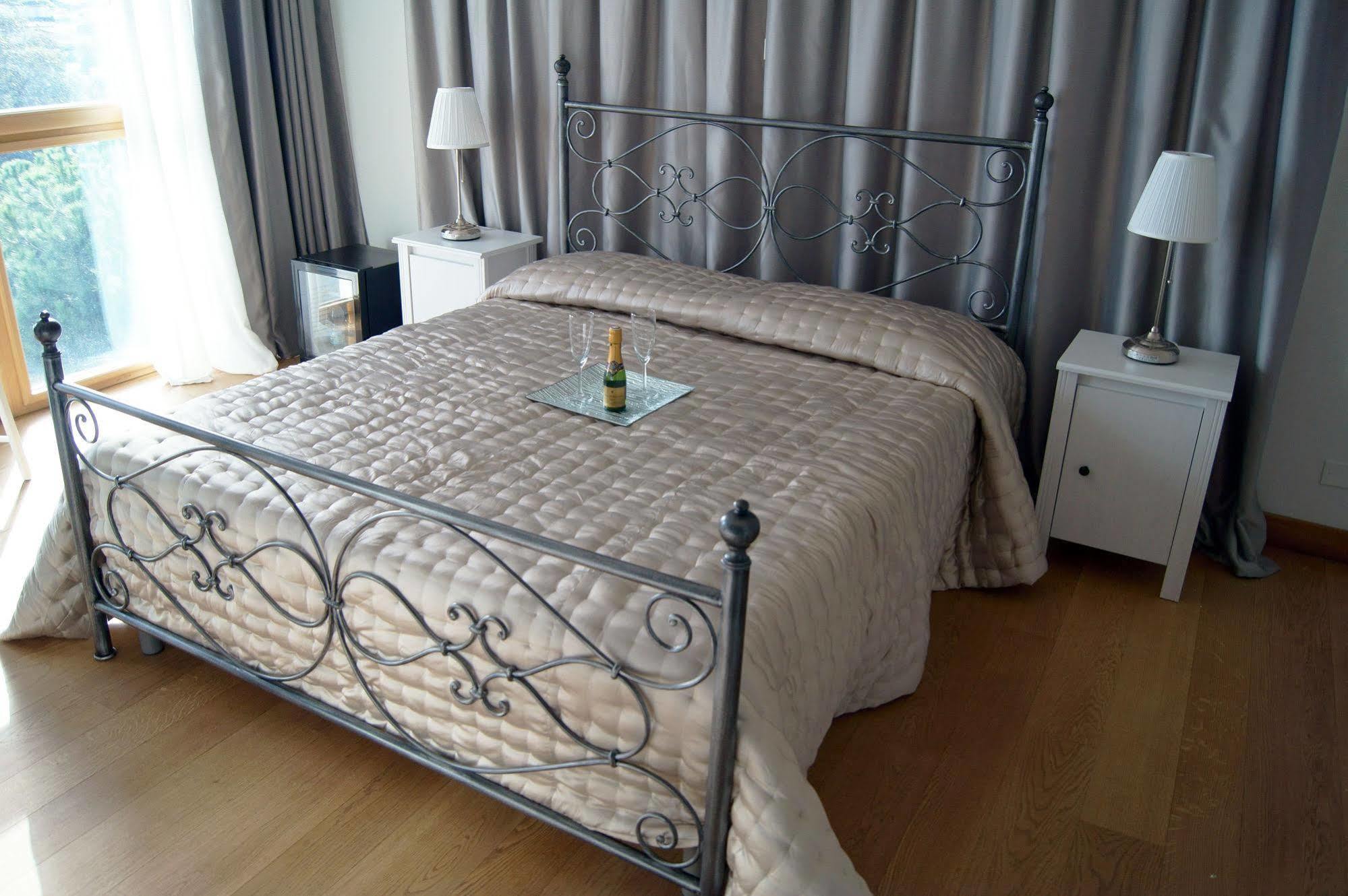 Baia Di Ognina Bed & Breakfast Catania Luaran gambar