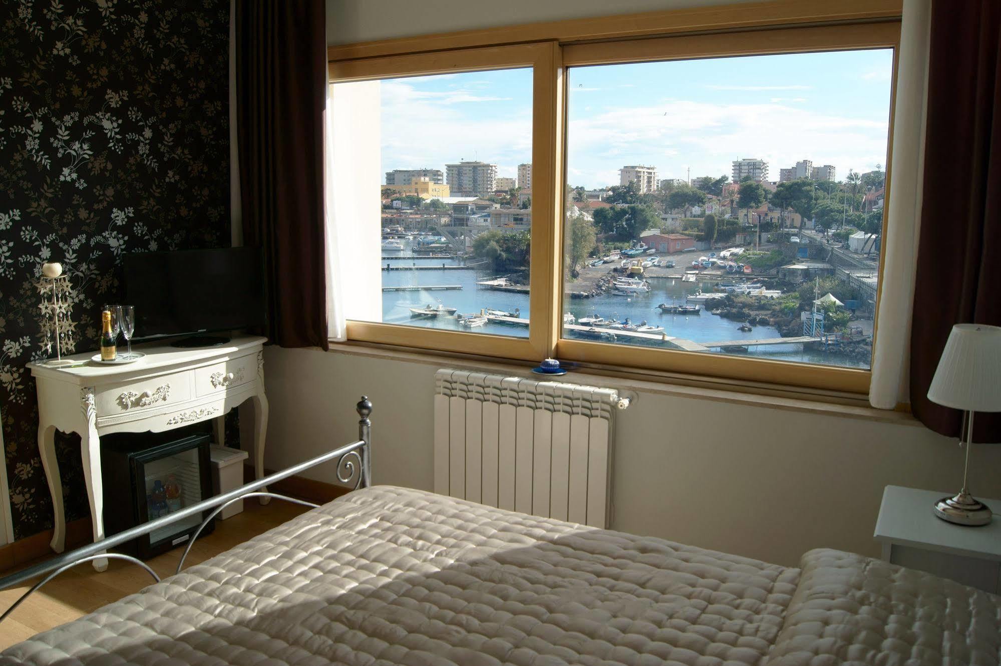 Baia Di Ognina Bed & Breakfast Catania Luaran gambar